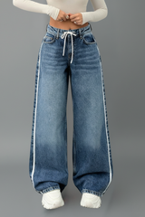 Mittelblau