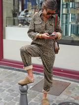 Braun mit Leopardenmuster